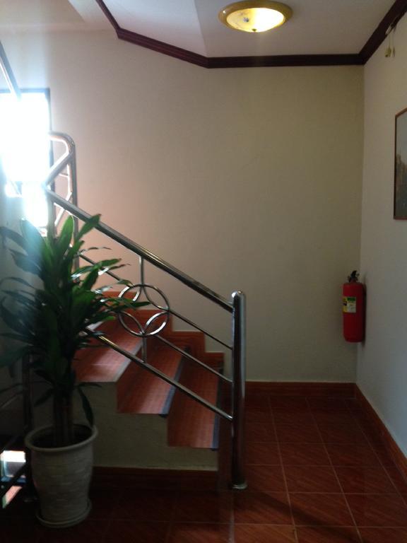 La Gondola Guesthouse เวียงจันทน์ ภายนอก รูปภาพ
