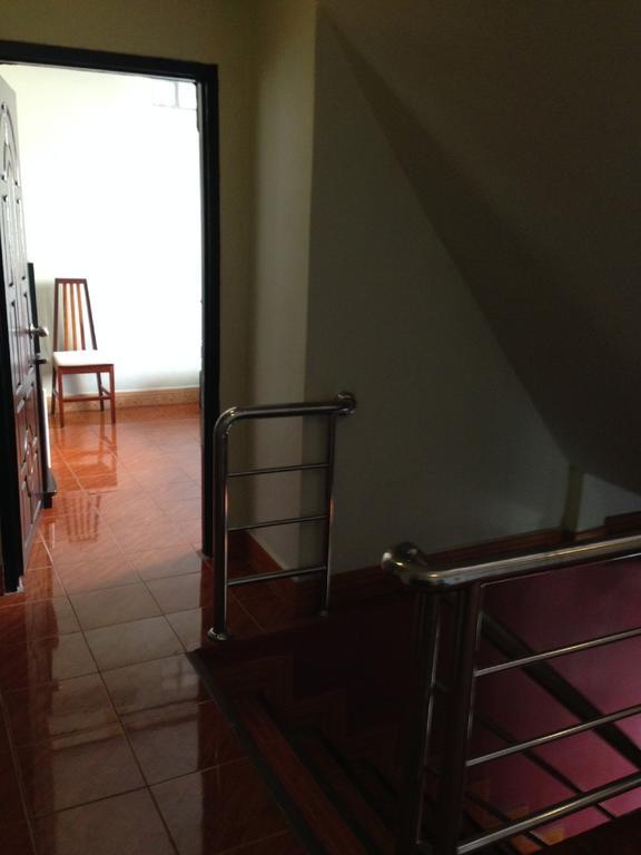 La Gondola Guesthouse เวียงจันทน์ ภายนอก รูปภาพ